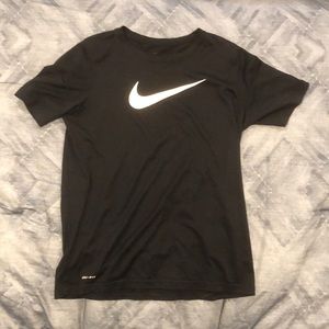 Black Nike tee